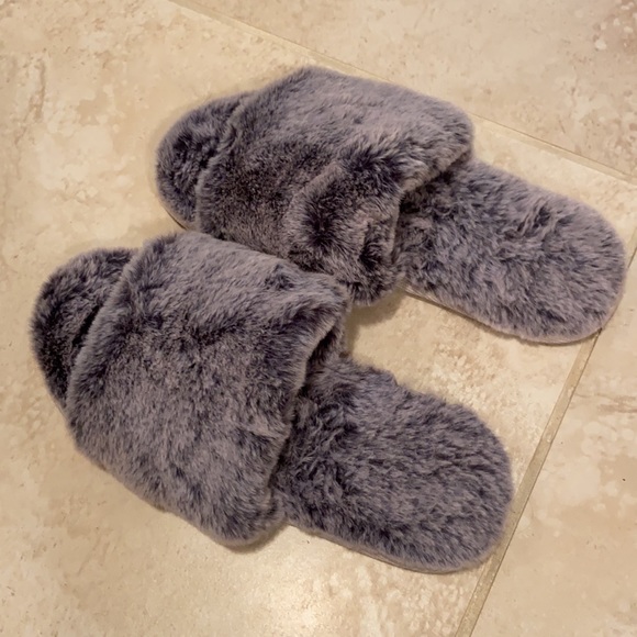 Furry Slippers - Picture 2 of 5
